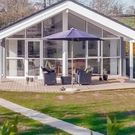 Two-bedroom Haderslev 02 *
